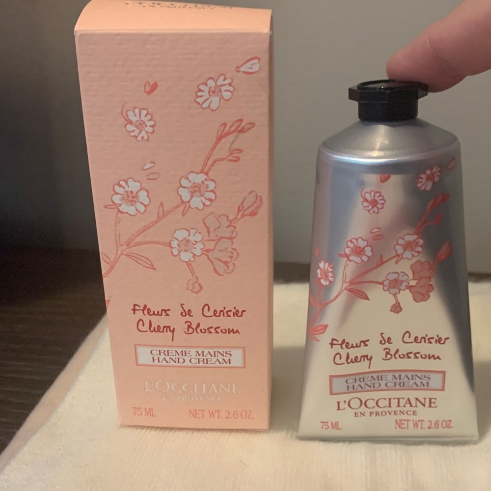 NWT L'OCCITANE Fleur de Cerise Cherry Blossom Hand Cream